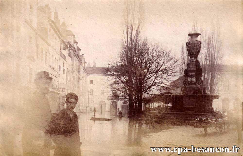 BESANÇON - Inondations sur la place du marché - 28 décembre 1882